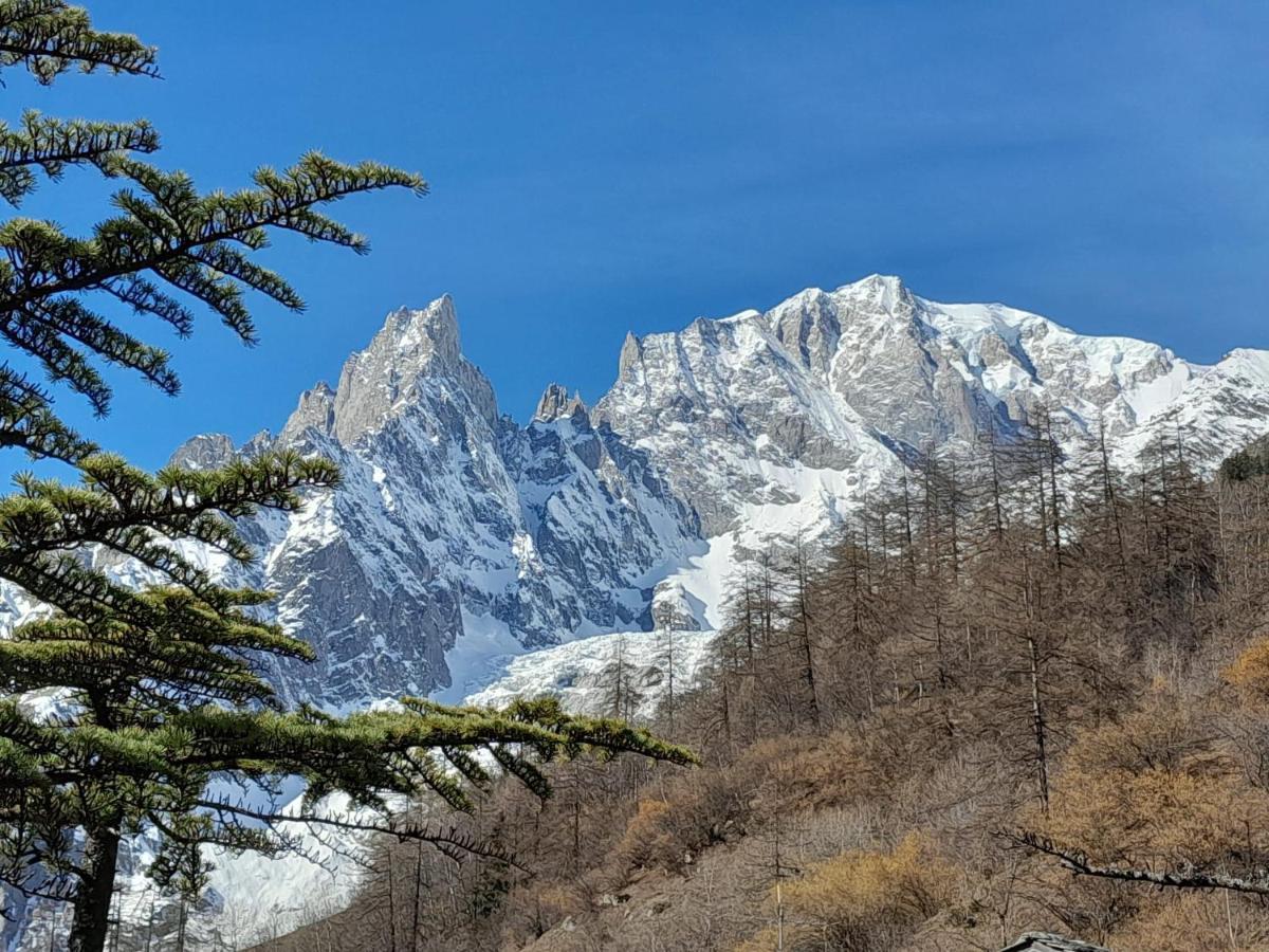 Hotel Astoria Courmayeur Exteriör bild